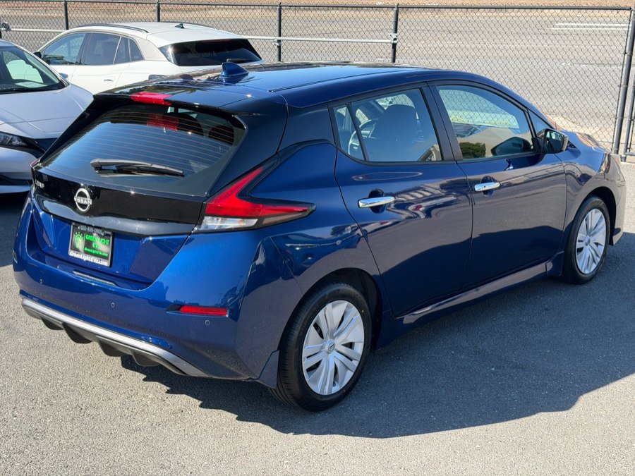 Used 2025 Nissan Leaf S FWD image 5