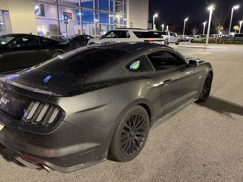Used 2017 Ford Mustang GT Premium w/ GT Performance Package image 4