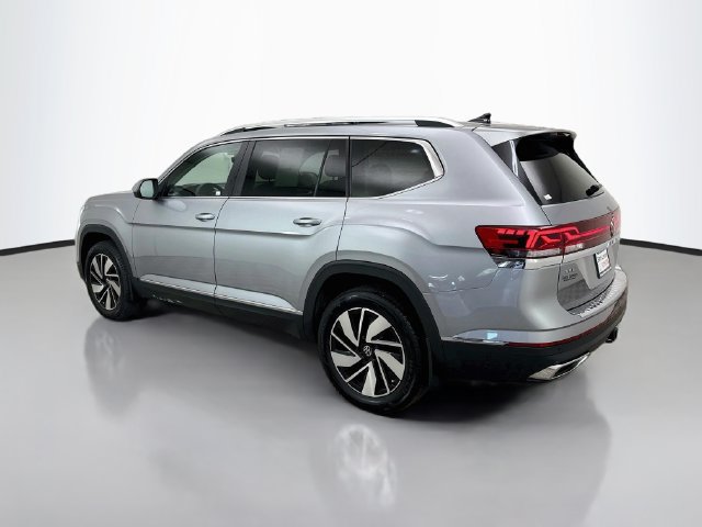 Used 2024 Volkswagen Atlas SEL AWD/4WD image 5
