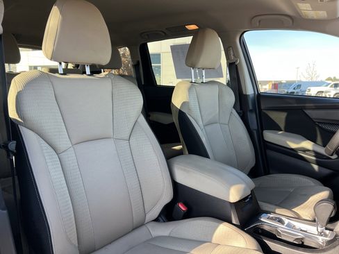 Used 2023 Subaru Ascent Premium w/ Convenience Package image 15