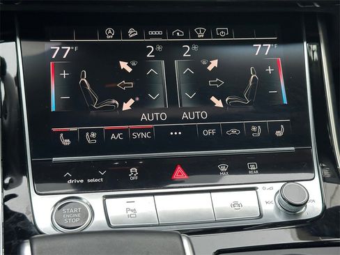 Used 2021 Audi Q8 Prestige w/ Prestige Package image 27