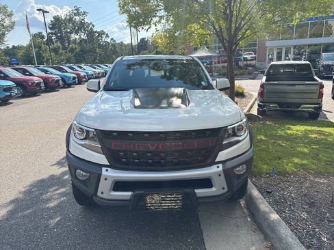 Used 2022 Chevrolet Colorado ZR2 w/ Colorado ZR2 Bison Edition image 5