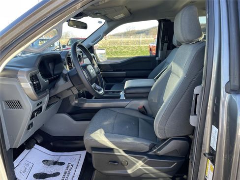 Used 2025 Ford F150 XLT w/ Equipment Group 301A Standard image 12