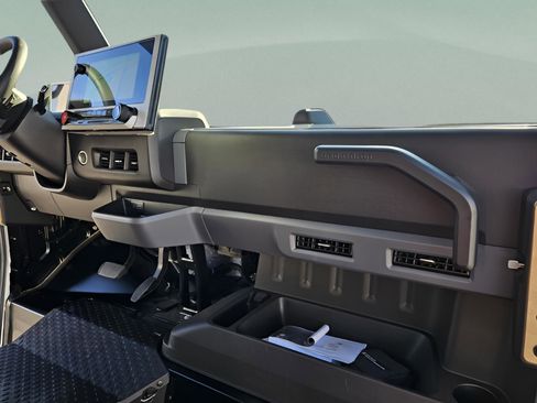 New 2025 Chevrolet Brightdrop 400 w/ Battery Pack, Max Range image 9