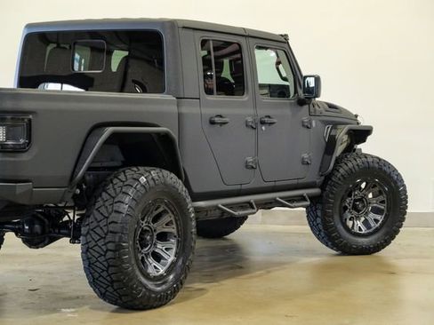 Used 2025 Jeep Gladiator Sport AWD/4WD image 47