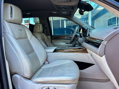 Used 2021 Cadillac Escalade Sport Platinum image 27