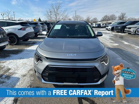Certified 2025 Kia Niro EX Touring image 2