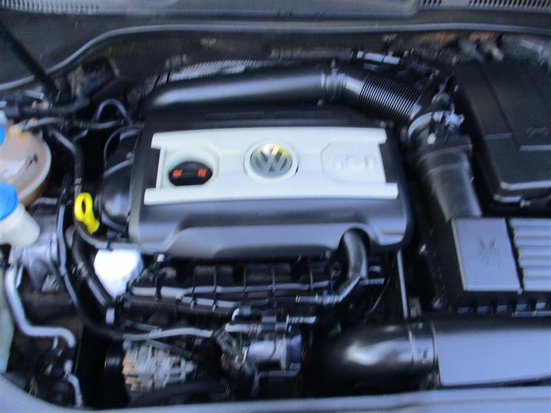 Used 2013 Volkswagen Eos Komfort FWD image 23