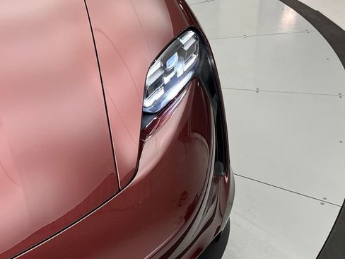 Used 2022 Porsche Taycan image 43