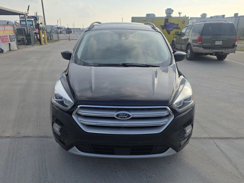 Used 2018 Ford Escape SEL w/ Canadian Touring Package AWD/4WD image 4