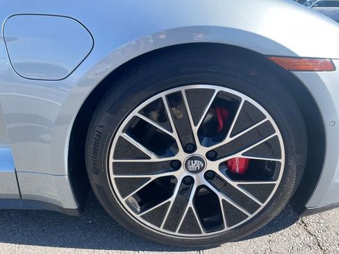 Used 2020 Porsche Taycan 4S w/ Premium Package image 32