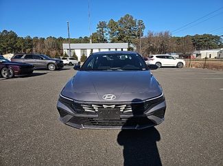 Certified 2025 Hyundai Elantra Sport video 2