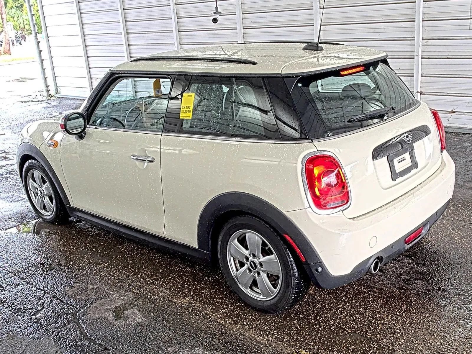 Used 2019 MINI Cooper 2-Door Hardtop FWD image 2