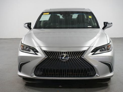 Used 2019 Lexus ES 350 F Sport image 2