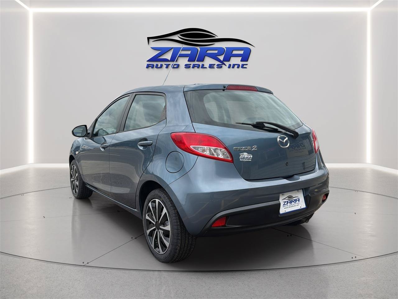 Used 2014 MAZDA MAZDA2 Sport FWD image 5