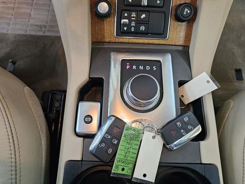 Used 2016 Land Rover LR4 HSE image 39
