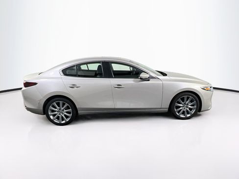 Used 2023 MAZDA MAZDA3 s FWD image 4