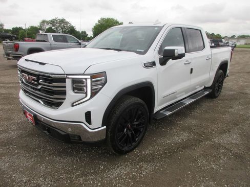 New 2026 GMC Sierra 1500 SLT w/ SLT Premium Plus Package AWD/4WD image 12