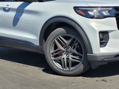 New 2026 Ford Explorer ST w/ Sun And Sound Package AWD/4WD image 2