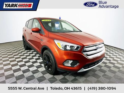 Used 2019 Ford Escape SE AWD/4WD image 1