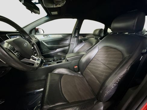 Used 2018 Hyundai Sonata Sport w/ Cargo Package image 22