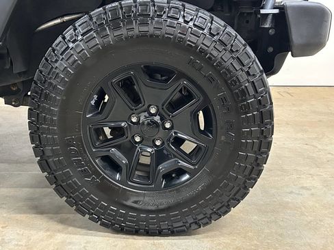 Used 2017 Jeep Wrangler Unlimited Sport image 10