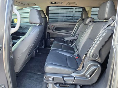 Used 2024 Honda Odyssey EX-L image 10