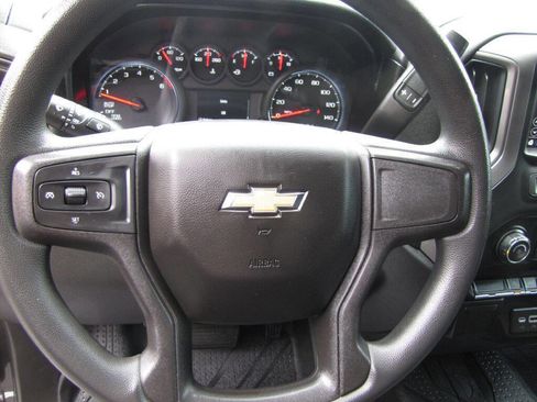 Used 2021 Chevrolet Silverado 1500 Custom AWD/4WD image 41
