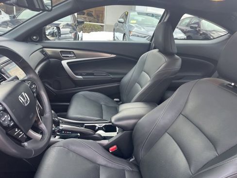 Used 2017 Honda Accord Touring image 37