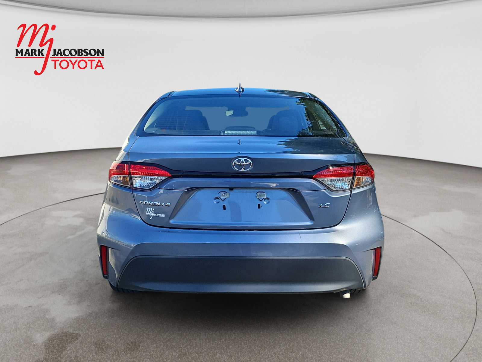 Used 2025 Toyota Corolla LE FWD image 11