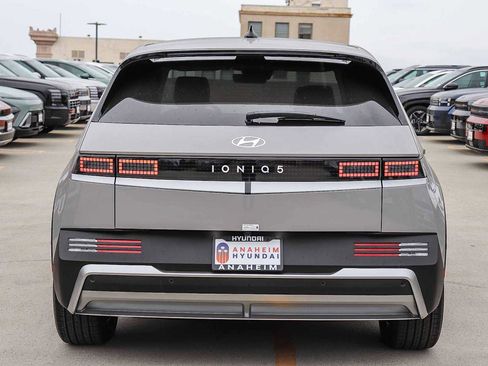 New 2026 Hyundai Ioniq 5 SEL image 7