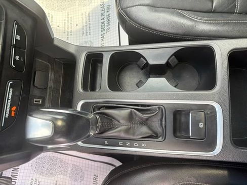 Used 2018 Ford Escape SEL AWD/4WD image 20