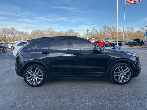 Used 2019 Cadillac XT4 Sport image 2