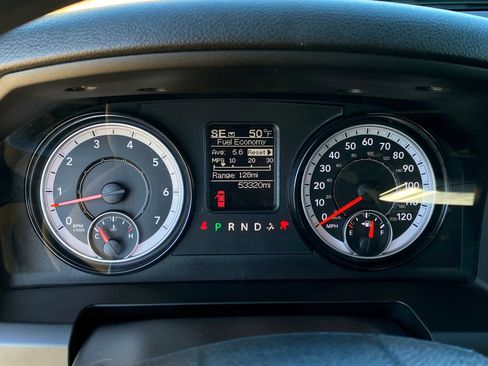 Used 2023 RAM 1500 Classic SLT image 24