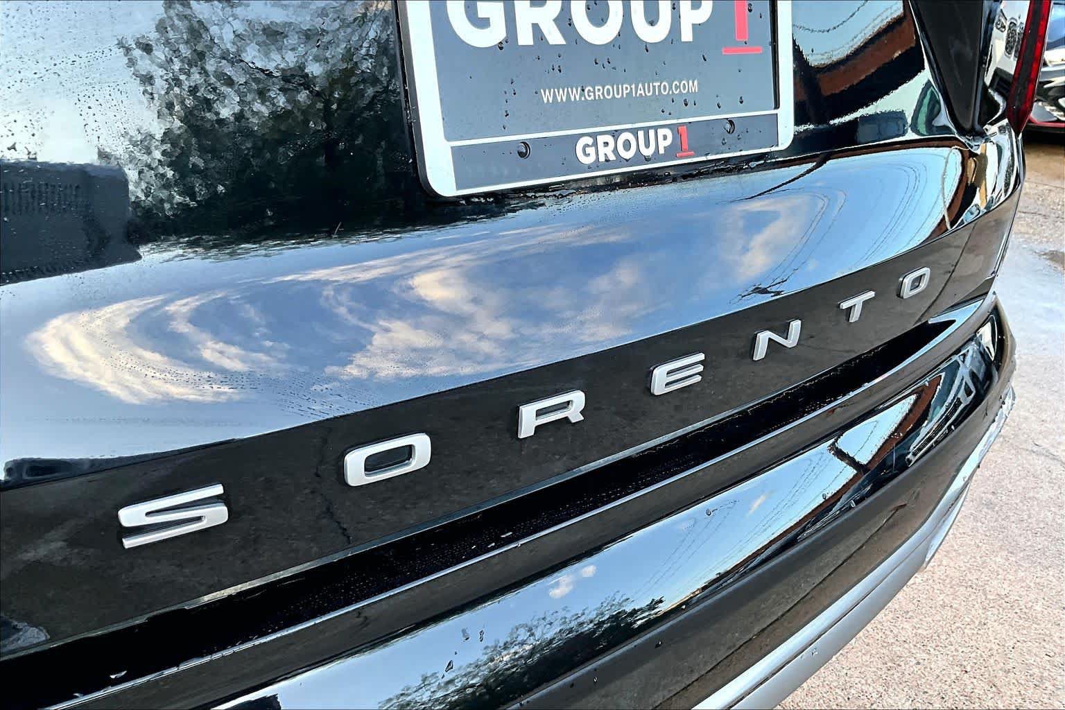 Used 2022 Kia Sorento S w/ Panoramic Sunroof Package FWD image 31