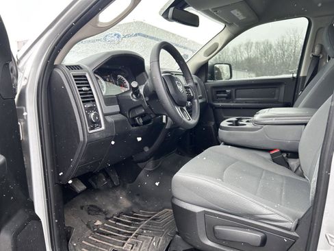 Used 2018 RAM 1500 Express image 9
