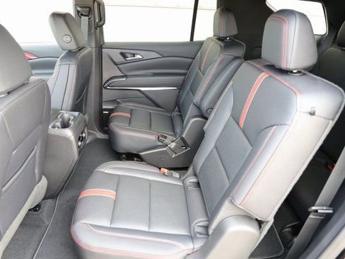 New 2026 Chevrolet Traverse RS image 12