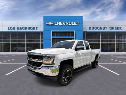 Used 2018 Chevrolet Silverado 1500 LT RWD image 4