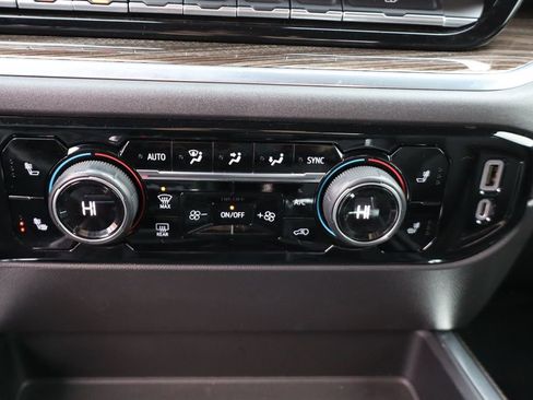 Used 2022 Chevrolet Silverado 1500 LT Trail Boss w/ LT Trail Boss Premium Package image 27