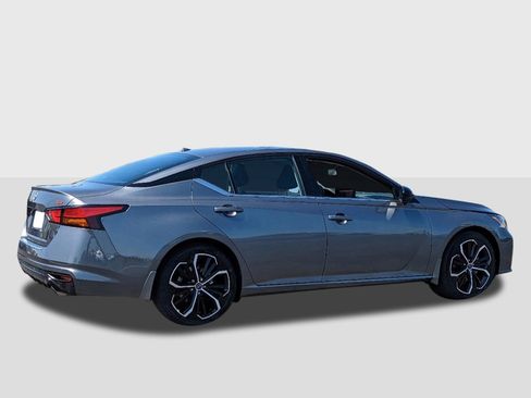 New 2025 Nissan Altima 2.5 SR w/ SR Premium Package image 6