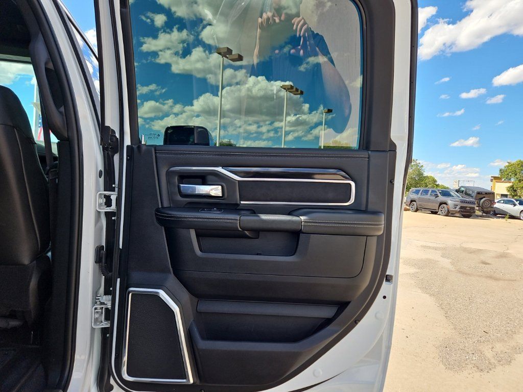 Used 2022 RAM 3500 Laramie AWD/4WD image 24