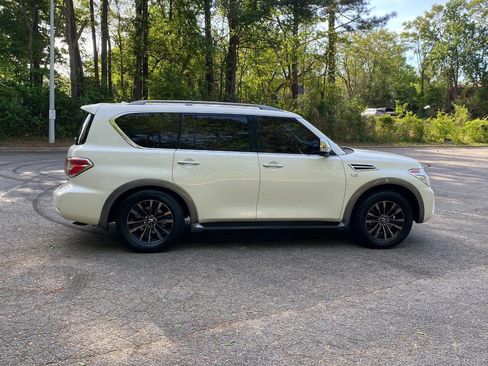 Used 2017 Nissan Armada Platinum image 4