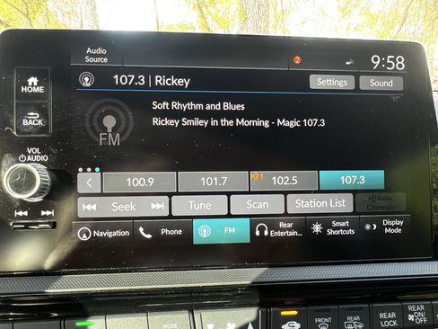 Used 2025 Honda Odyssey Touring image 25