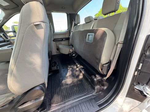 Used 2018 Ford F250 XL w/ STX Appearance Package image 32