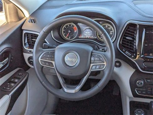 Used 2022 Jeep Cherokee Limited image 15