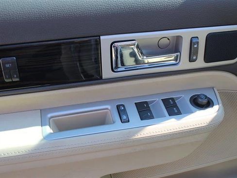 Used 2008 Lincoln MKX AWD image 19