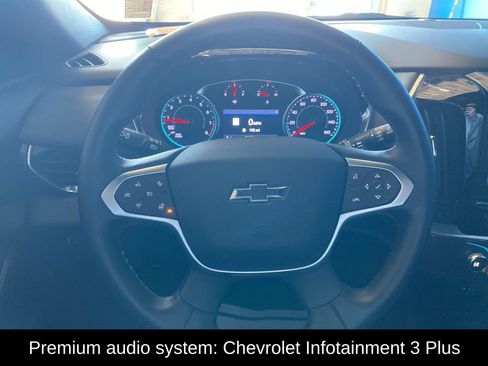 Used 2023 Chevrolet Traverse RS image 7