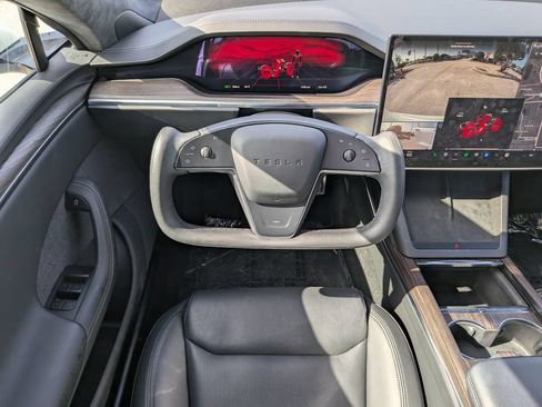Used 2022 Tesla Model S AWD/4WD image 13
