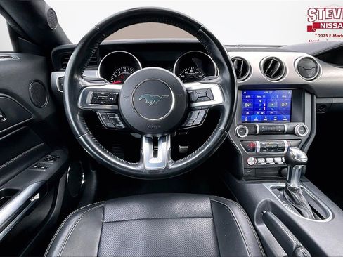 Used 2023 Ford Mustang Premium image 8