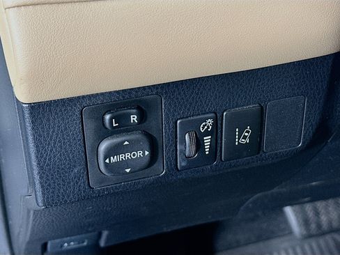 Used 2017 Toyota RAV4 XLE w/ Plus Special Value Package FWD image 16